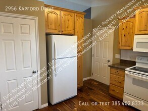2956 Kapford Dr in West Valley City, UT - Building Photo - Building Photo