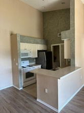 1218 Bermuda Lakes Ln in Kissimmee, FL - Building Photo - Building Photo