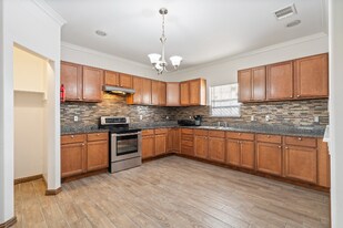 1115 Tarpley Ave in Dallas, TX - Building Photo