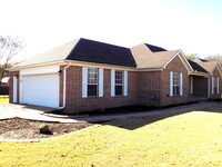 59 E Main St in Greenbrier, AR - Building Photo - Building Photo