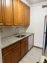 250 Artist Lake Dr in Middle Island, NY - Building Photo - Building Photo