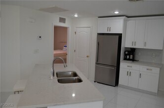 1211 SW Embers Terrace in Cape Coral, FL - Building Photo - Building Photo
