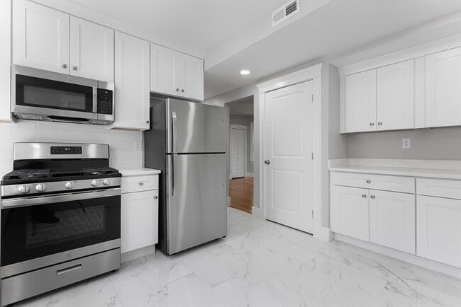 64 Bakersfield St in Boston, MA - Building Photo - Building Photo