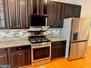 1219 Madison Ln in Hockessin, DE - Foto de edificio - Building Photo