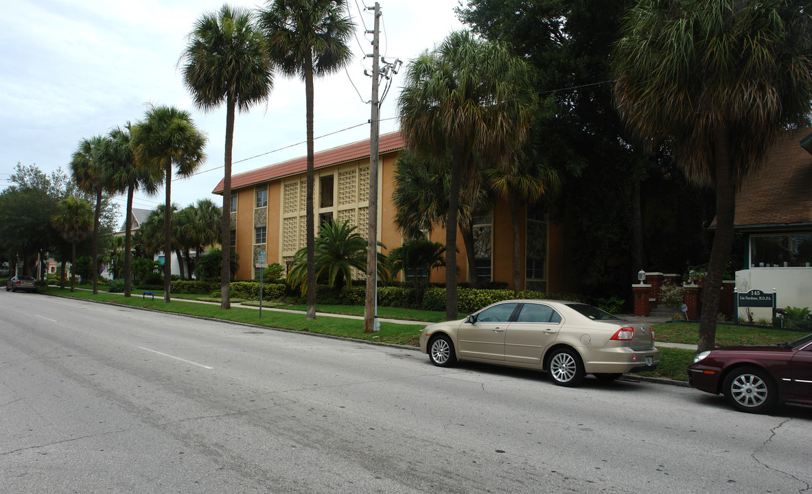 Bay Villa Condos in St. Petersburg, FL - Building Photo