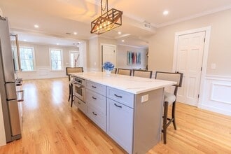 58 Walnut St in Shrewsbury, MA - Building Photo - Building Photo