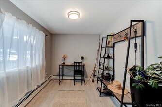 1026 NY-211 in Middletown, NY - Building Photo - Building Photo