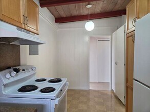 1604 Hoolana St in Pearl City, HI - Building Photo - Building Photo