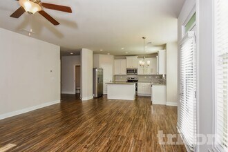 415 Ireland Ln in Dallas, GA - Foto de edificio - Building Photo