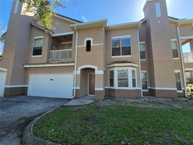 18104 Villa Creek Dr in Tampa, FL - Building Photo - Building Photo