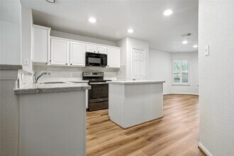 14602 Windwood Park Ln in Cypress, TX - Building Photo - Building Photo