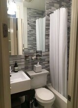 1ST AVE., Unit 3 in New York, NY - Foto de edificio - Building Photo