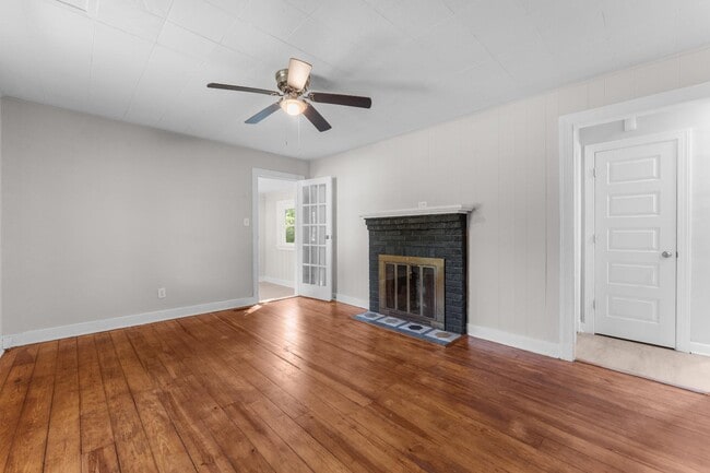 property at 1321 Hopkins Rd