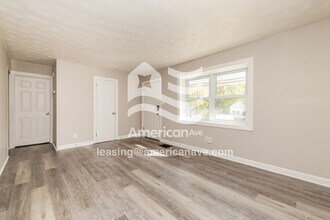 753 Cosler Dr in Dayton, OH - Building Photo - Building Photo