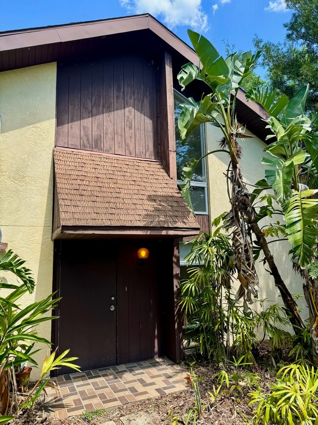 2225 Bispham Rd in Sarasota, FL - Building Photo - Building Photo