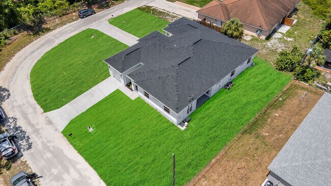 4766 Nelson Dr in Lehigh Acres, FL - Building Photo - Building Photo