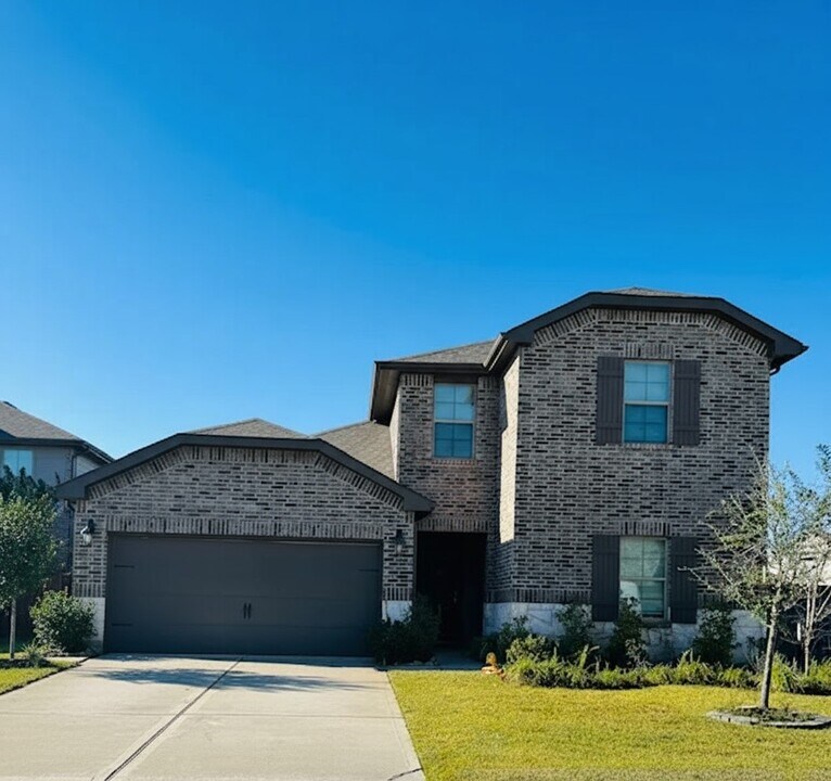 5615 Cedar Cres Ct in Richmond, TX - Building Photo