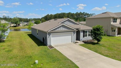 2073 Nottoway Woods Ln in Jacksonville, FL - Building Photo - Building Photo