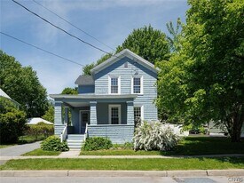 427 East Ave in Watertown, NY - Building Photo