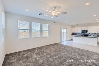 4044 N Atoll Reefs St in North Las Vegas, NV - Building Photo - Building Photo