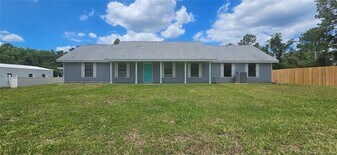 2625 Spring Valley Cir in DeLand, FL - Building Photo