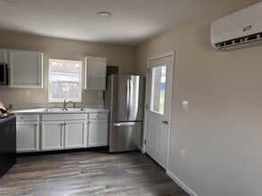 304 Gleason Ave in Van Wert, OH - Building Photo - Building Photo