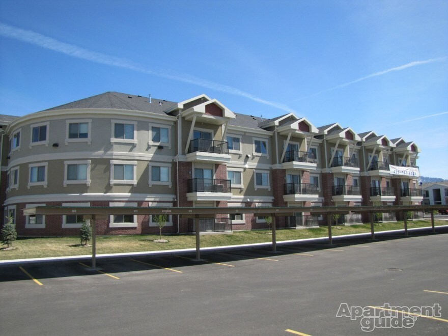 Wasatch Pointe Apartments in North Logan, UT - Foto de edificio