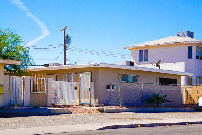 2008 Sunrise Ave in Las Vegas, NV - Building Photo - Other