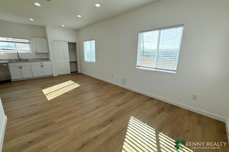 220 Sequoia Ave in South San Francisco, CA - Building Photo - Building Photo