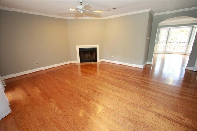 property at 2651 Arbor Glen Pl