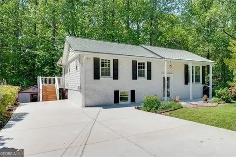 property at 3990 Admiral Dr