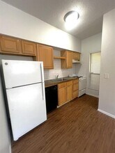 1620 Waterston Ave in Austin, TX - Foto de edificio - Building Photo