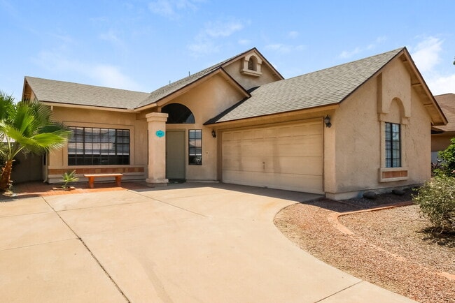 property at 555 W Spur Ave