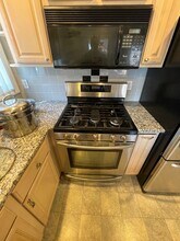 112 Boston Ave, Unit 1 in Somerville, MA - Building Photo - Building Photo