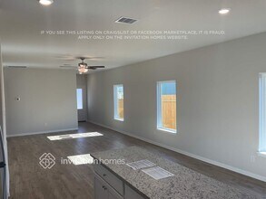 8204 Burnt Orchid Dr in Houston, TX - Building Photo - Building Photo