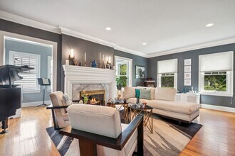1316 Ashland Ave in Wilmette, IL - Building Photo - Building Photo