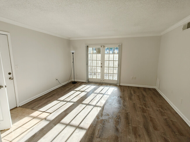 1150 Collier Rd NW, Unit Collier Green in Atlanta, GA - Building Photo - Building Photo