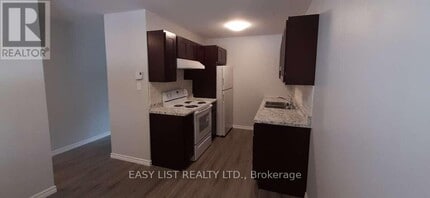 10 Gilbert St in Belleville, ON - Building Photo - Building Photo