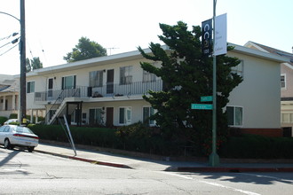 5461-5471 Taft Ave in Oakland, CA - Foto de edificio - Building Photo