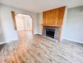 27619 220th Ct SE in Maple Valley, WA - Building Photo - Building Photo