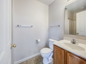 2106 Shadyside Rd in St. Albans, WV - Building Photo - Building Photo