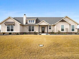 173 Mdw Vis Dr in Rhome, TX - Building Photo
