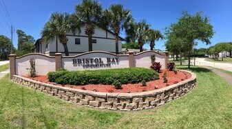 402 Banana Cay Dr, Unit J in South Daytona, FL - Building Photo