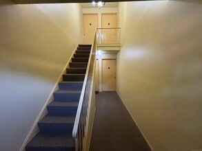 111 Kennedy Dr in Bridgeport, CT - Building Photo - Building Photo