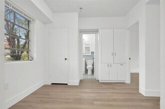 4740 Pine Tree Dr in Miami Beach, FL - Building Photo - Building Photo