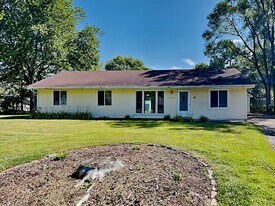 10141 Sycamore St NW in Coon Rapids, MN - Building Photo