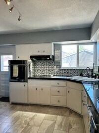 546 Henry Ave, Unit Duplex photo'