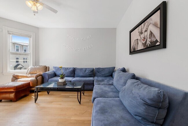 93 Old Harbor St, Unit 1 in Boston, MA - Building Photo - Building Photo