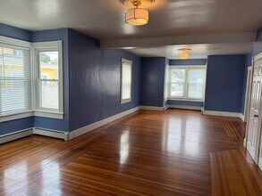 20 Oak Ave in East Providence, RI - Building Photo - Building Photo