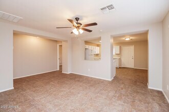 8116 E Onza Ave in Mesa, AZ - Building Photo - Building Photo